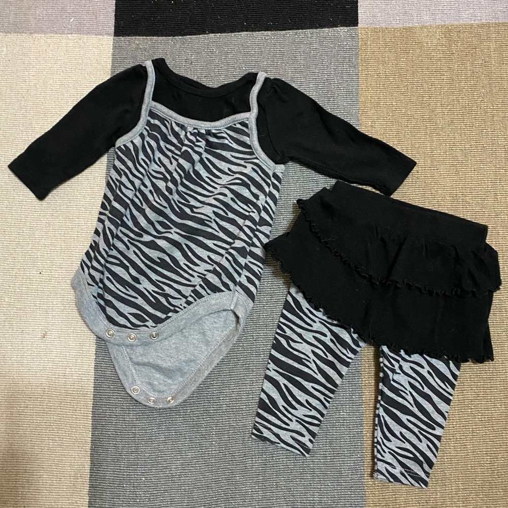 Garanimals brand zebra stripe outfit